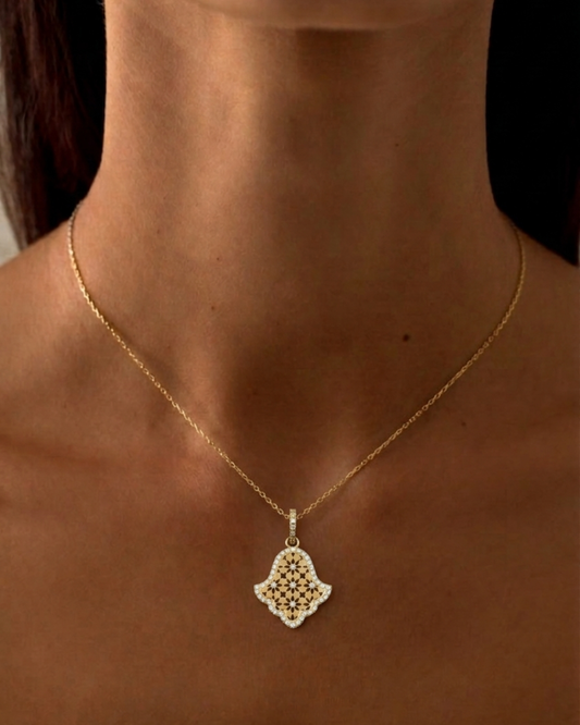 collier_khmissa_reverso_porte_sur_mannequin_gemeaux_maro