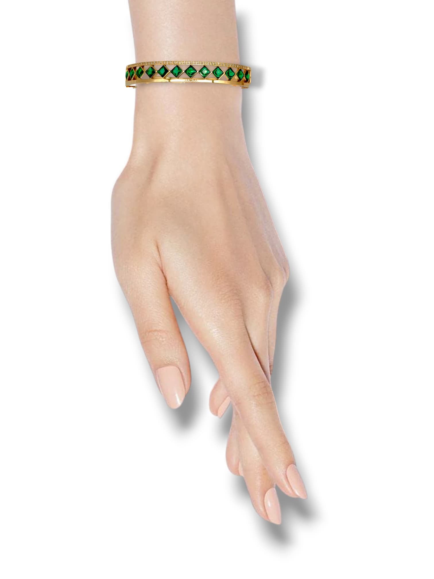 Mannequin portant le bracelet aurore boréale de la marque Gémaux Maroc.